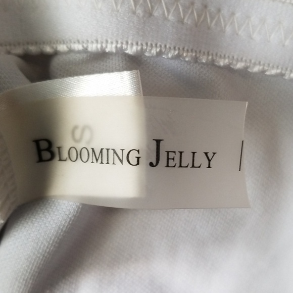 Blooming Jelly Hi Cut One Piece Bathingsuit - Picture 4 of 7